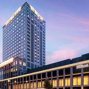 4* מלון Hilton